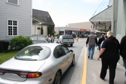 City puts brakes on Lincoln Street closure