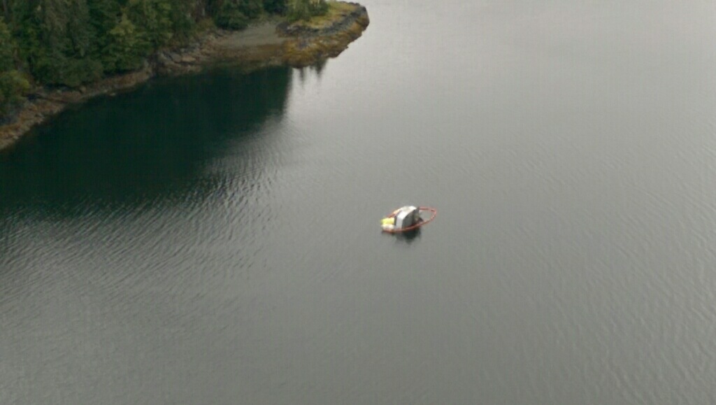 Fishing vessel sinks in Kelp Bay; defueled by Coast Guard