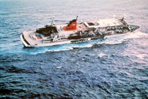 Sinking Prinsendam (8)