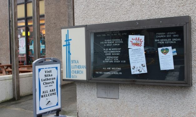 Organist Karen Bretz brings life to 1844 Lutheran Church organ