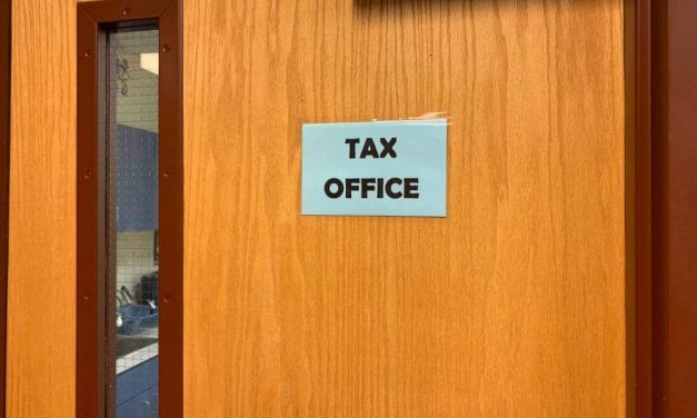 Committee recommends hiring replacement for outgoing tax specialist