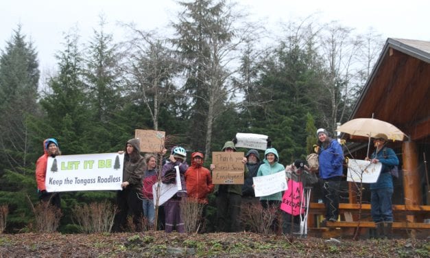 Sitkans demonstrate at USFS office in support of Roadless