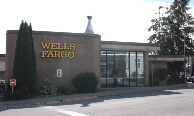 Man arrested following theft at Wells Fargo