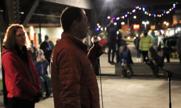 ‘This is who I am’: US Senate candidate Al Gross  pushes values over ideology at Sitka rally