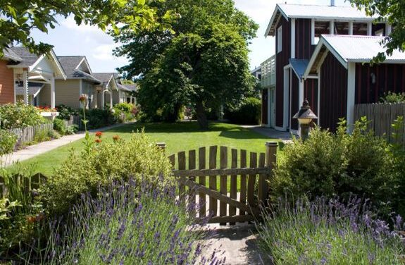 In Sitka tonight: Pocket neighborhoods create small-scale communities in a large-scale world