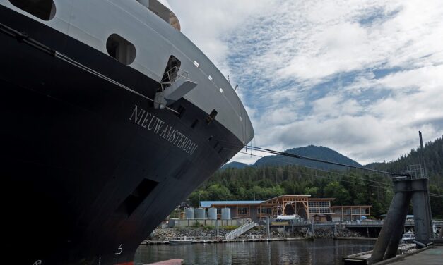 Murkowski aims for ‘a permanent fix’ to the old law that brought Alaskan cruising to a halt this spring