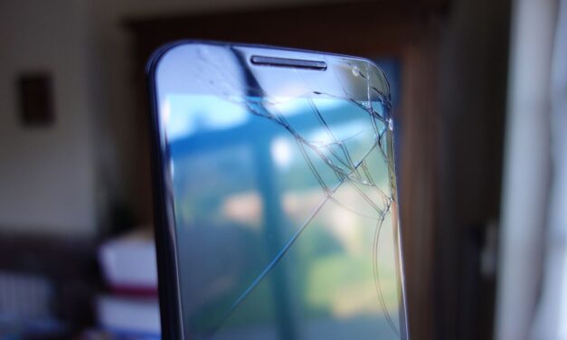 Guided by the light: Cracked cell phone aids Coast Guard’s search for overdue boater