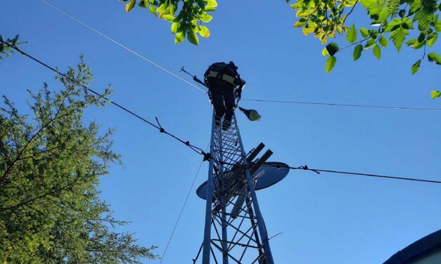 ‘Translatorpalooza’ brings solar-and-wind power to remote community radio