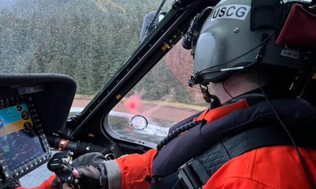 Good preparation helps avert tragedy after fisherman, dogs abandon ship in Freshwater Bay