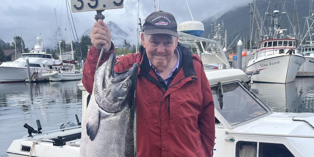 Davis prevails in salmon derby after early lead