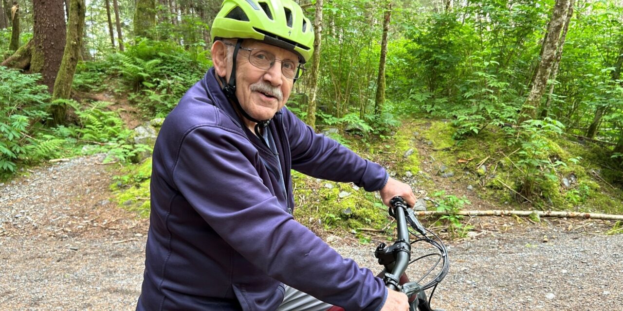 This cyclist is over the hill thanks to his ebike