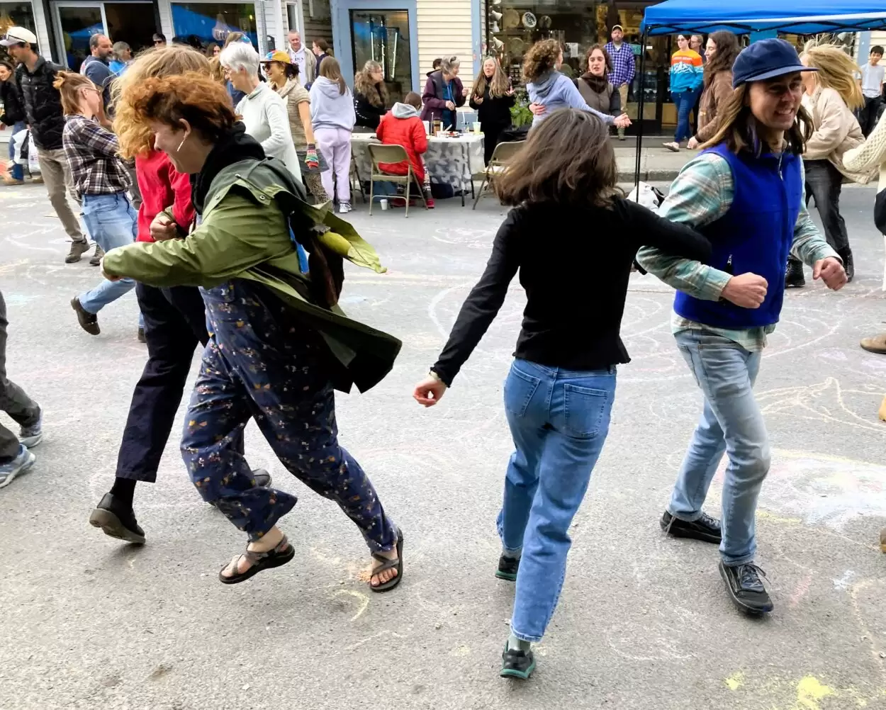 The current image has no alternative text. The file name is: 240518_PorchFestDance_woolsey-scaled-1.webp