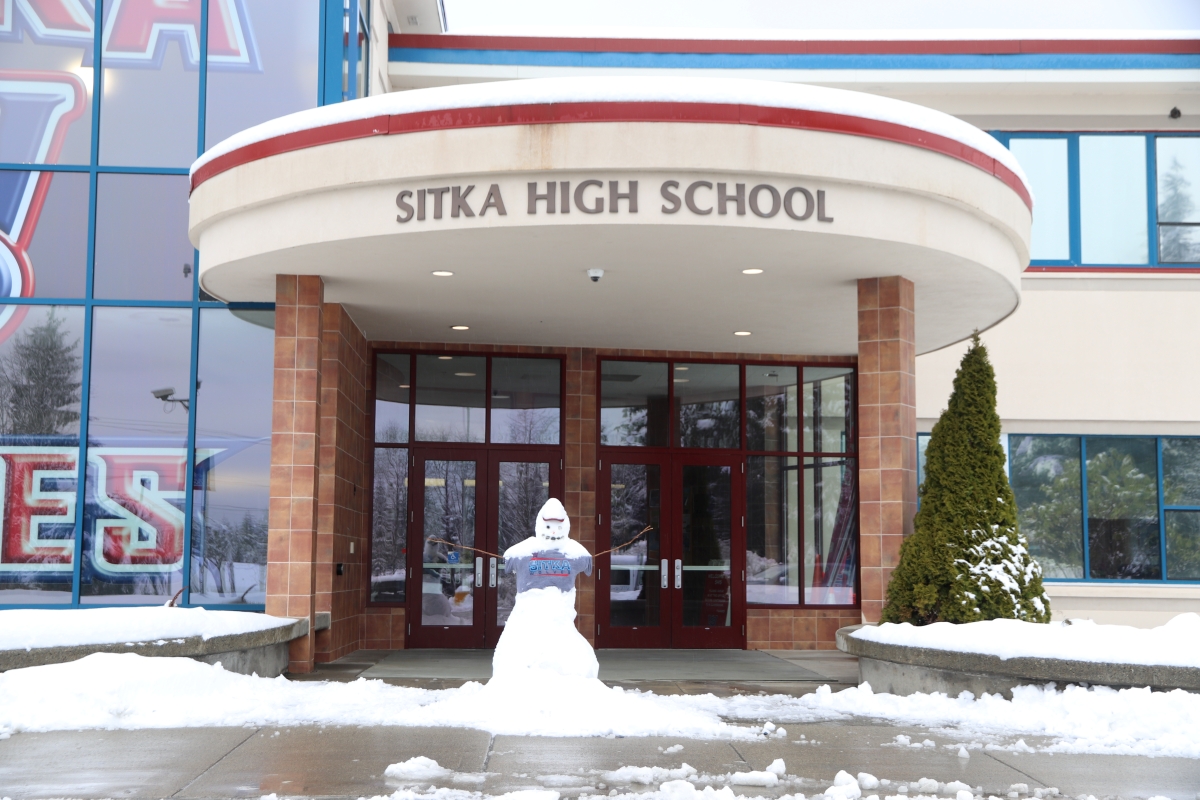 The current image has no alternative text. The file name is: sitka-high-snow-day-260302