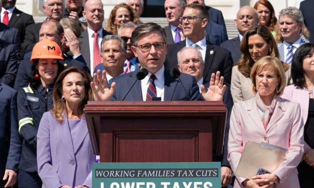 House extends surveillance powers for 10 days