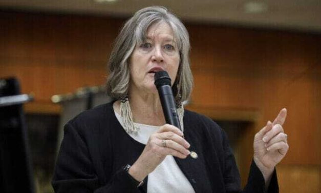 Juneau lawmaker’s bill to boost legal aid funding for vulnerable Alaskans heads to the governor