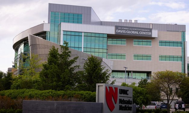 White House response to hantavirus and Ebola contrasts with COVID criticisms