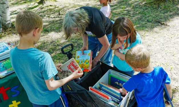 Books from shuttered Mat-Su school get second life through free book program