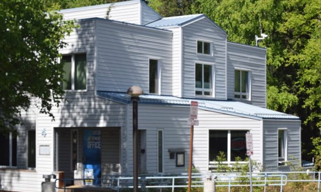 UAF students urge Dunleavy to keep campus maintenance funding intact
