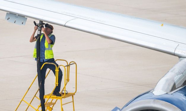 The price of jet fuel is falling, but don’t expect airfares to follow any time soon