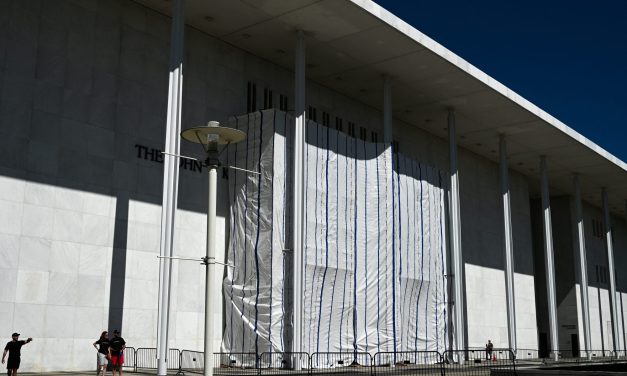 A judge says the Kennedy Center must update him on its plans — and address that tarp