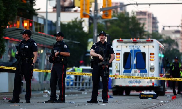 Toronto police looking for suspects after deadly shooting at festival