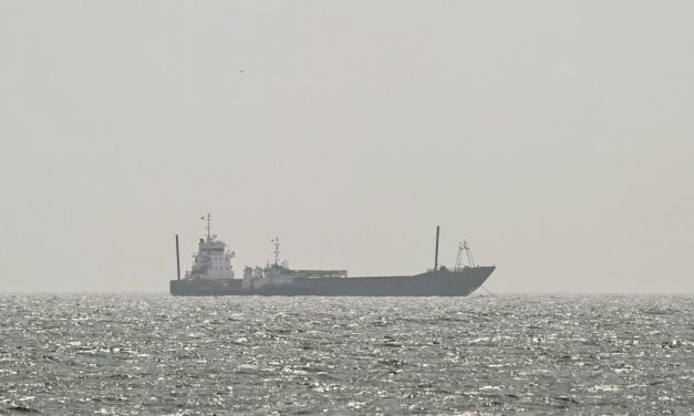 Iran aims to ban U.S. and Israeli ships from Strait of Hormuz and charge others a toll