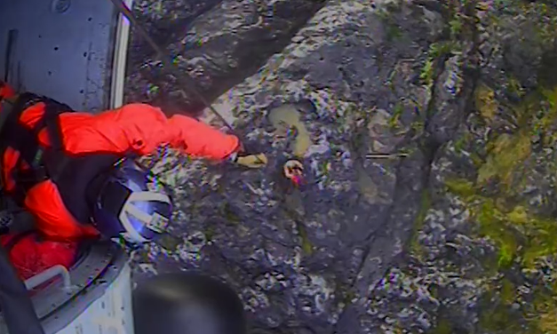 Boater rescued after fishing vessel sinks near Admiralty Island